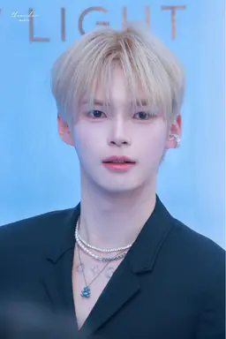 カット＋ブリーチ＋カラー