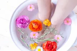 【男性様.女性様】本格すぎる!台湾式足つぼ60分×極上ドライヘッド合計70分(アロマ足湯付き)