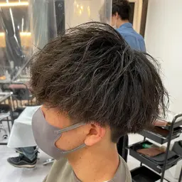【メンズ人気No.3】メンズカット➕ツイストスパイラルパーマ¥11000