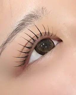 指名料込み💗韓国式🇰🇷トリートメントのみで上げる最先端まつ毛パーマ🦋ブラックティントトリートメント付き＊遅刻不可