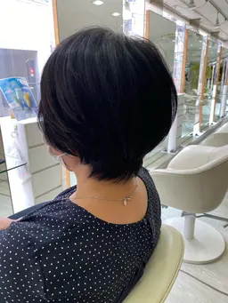 【平日限定】💇🏻‍♀️..あなたに似合うカットのみ🫧。