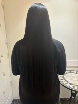 ツヤ感抜群プレミアム縮毛矯正＋オージュアトリートメント