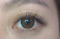 🌸【最新超軽量】🌸ダブルフラットラッシュ80束(付け足し)➕キープ美容液🧚🏻♀️