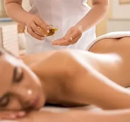 初めてのアロマトリートメント