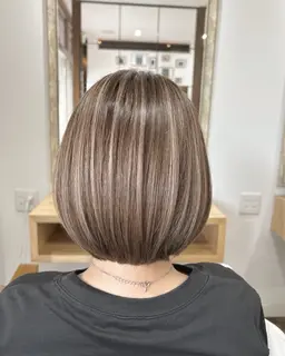 立体感と透明感の外人風ハイライトカラー+トリートメント