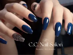 シンプル60分持ちアートやり放題💛デザイン2本程+ストーン8粒程【初回ソフトジェルオフ無料】