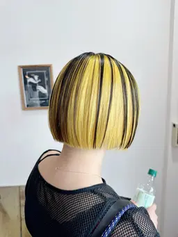 🍭インナーカラー🍭🦩カラー➕ケアブリーチ➕艶トリートメント🦩