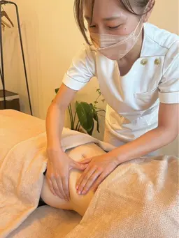 【腸セラピー×ヘッドスパ】腸を整え不調を改善🌿脳からもアプローチ！生理痛・PMS・便秘・お腹のハリ等にお悩みの方に