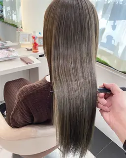 【グレージュにしたい方はこちら🪙】ブリーチ+オンカラー+髪質改善