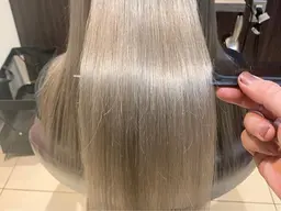 ⭕️ミニモ特別クーポン⭕️(先着2名様限定)✨ツヤ髪になりたい方必見✨髪質改善カラー(ロング料込み)