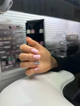 2月末限定でワンカラー+パーツ&シール4個まで無料♥️