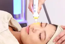 美肌、艶肌フェイシャル