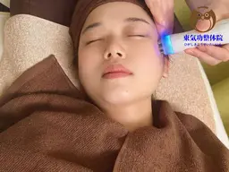 【顔のお悩み☆】シワやたるみなどの改善+引き締め小顔矯正　50分¥3980