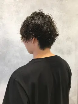 メンズ限定カット＋極上スパ　頭皮の皮脂汚れとニオイ除去