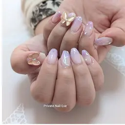 グラデーションネイル（ベースクリアー）（パーツ別途）＋オフ1本100円