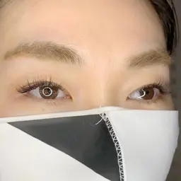 LEDシングルエクステ80本✨️(セーブル＋￥0／フラットラッシュorブラウン＋￥550／カラーフラット＋￥1100)