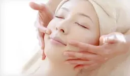 くすみ・むくみ解消☆フェイシャルエステ