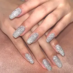 【平日限定💅】✨フラッシュネイル💎7000円→5980(オフ込み)※長さだし・亀裂補強⭕️パーツは＋料金で可能🌈