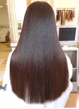 【縮毛矯正パック】カット＆トリートメント付き♪艶々サラサラでスタイリング楽々！再来率90％の人気メニュー