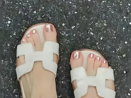 👣フット・大人気マグネット/オーロラ/ユニコーン/ミラーカラー2個まで5980【初回ジェルオフ無料ケア込み】