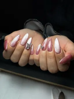 🖤チップ長さ出し🖤マグネットフラッシュネイルorミラーネイル//初回ソフトジェルオフ無料//