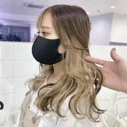 🥀初回限定クーポン🥀ポイントブリーチ1回(インナーカラー/イヤリングカラー)＋全体カラー＋炭酸Spa＋トリートメント