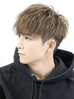 初メンズカット　無料スパ付き　(写真のスタイルに出来る方)