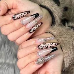 チップ長さ出し✨ロング可🩷しっかりアートやり放題¥15950