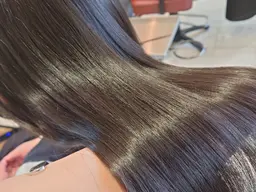 【ダメージが気になる方に🌟】似合わせカット➕Aujuaトリートメント✨