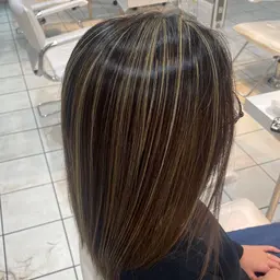 【モデル様募集】カット➕ハイライトカラー※詳細をお読みください🙇‍♀️#ハイライトカラー #白髪ぼかしハイライト