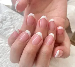 オフ込み）フレンチネイル