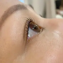 ご新規様【パリジェンヌ/まつ毛パーマ】3STEPトリートメント、アイシャンプー、ケラチンコーティング付き