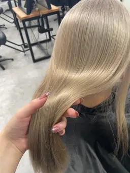 『ミニモ限定』☑️ハイトーン専用🫧クーポン◎カット.ケアブリーチWカラー.最高級トリートメント