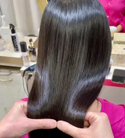 【髪質改善＋ヘッドスパ】頭皮から健康的に髪は美しく👼柔らかくツヤ髪復元コース🌼