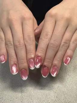 🎄マグネットベースにフレンチ💅⭐️カラーは沢山ありますよー水の様なちゅるん系あります！