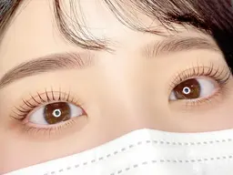 《上》パリジェンヌラッシュリフト¥7980→¥4530【束感Trコーティング仕上げ付】※エクステが付いてない方限定