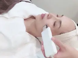 【毛穴トラブル・ニキビ・皮脂ベタつき】超音波イオン洗浄