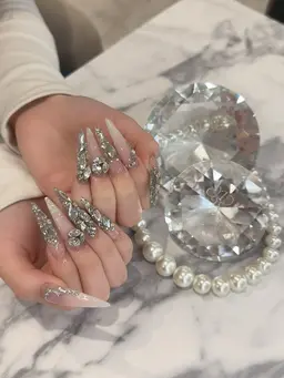 【当日予約限定】スカルプLまでやり放題！￥15800→¥13000