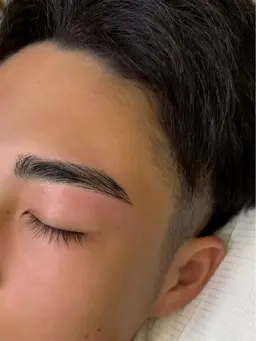 眉毛wax +濃さ調節 +メイクの眉毛完璧メニュー♪メンズ様も大歓迎!旦那様、彼氏さんの眉毛整えてみませんか✨