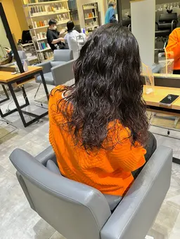 【柔らかい雰囲気に】パーマ+カット