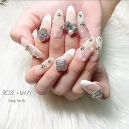 Cプレミアムコース　　持ち込みデザイン可【ソフトジェル　オフ込み 】コミックネイル可