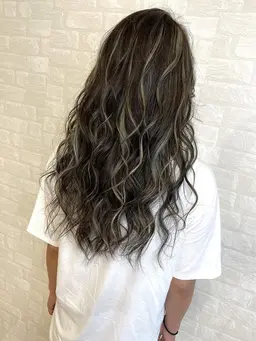 営業後19時過ぎ、1人限定　カット、カラー、ハイライトカラー！