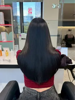 【🌷うねりや広がりの解消に🌷】カット＋縮毛矯正