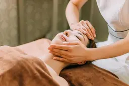 💚全身オイルリンパ180分💚指圧、小顔、背中、足、うるツヤパック、プチドライヘッドスパ付き☺️初回特別¥6,980✨