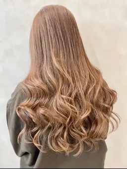 ブリーチ＋艶カラー＋3stepトリートメント💖