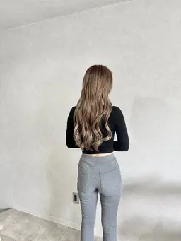 高級カラー＋保湿ケア剤で髪質up💞