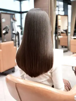 【縮毛矯正メニュー人気𝐍𝐨. 𝟑 🫧】縮毛矯正+Aujuaトリートメント(カットなし)