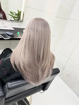 【年内限定】ブリーチ+カラー+トリートメント無料¥21450→¥9900