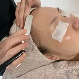 毛穴洗浄＋お顔のシェービング＋ヘッドマッサージ💆‍♀️🫧