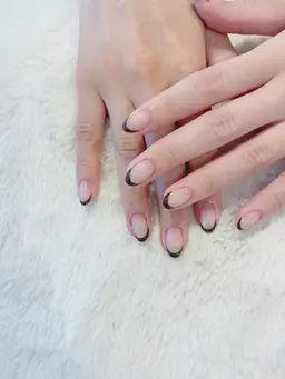 📍フレンチネイル🖤練習モデル💙ベース色なし